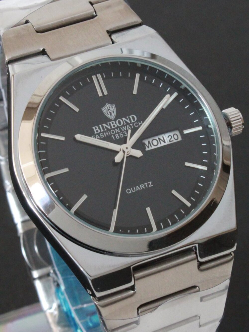 Men's Integrated Bracelet Sports Watch Stainless Steel Black Dial Quartz 40mm - Picture 5 of 8
